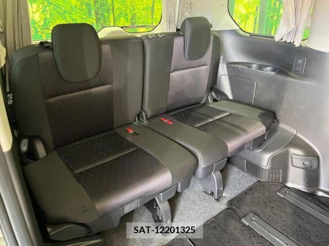 Nissan SERENA 2018-03 241764-10