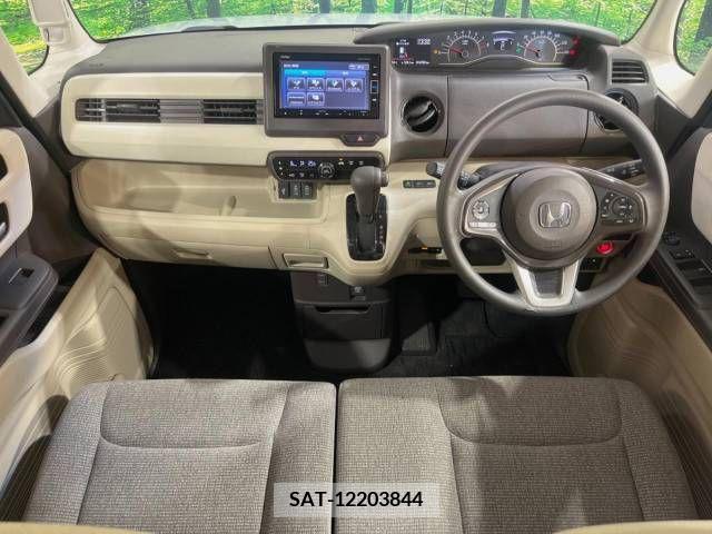 Honda N BOX 2018-07 306977-1