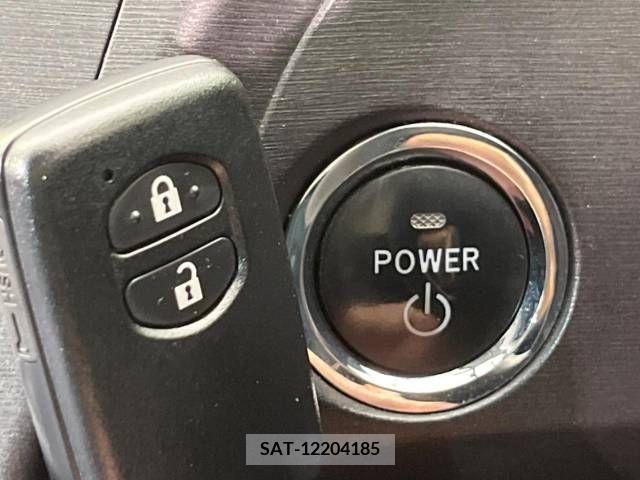 Toyota PRIUS 2011-10 202310-8