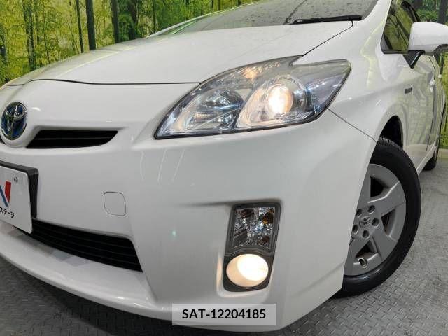 Toyota PRIUS 2011-10 202310-12