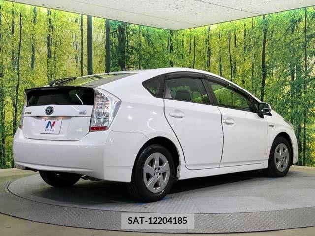 Toyota PRIUS 2011-10 202310-17
