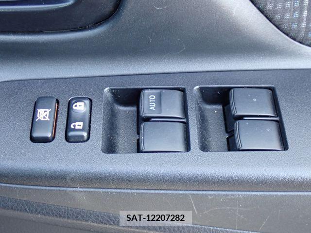 Toyota VITZ 2019-04 207432-14