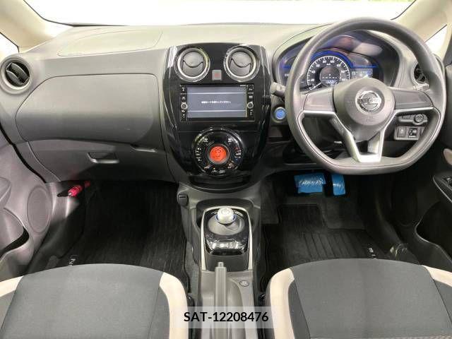 Nissan NOTE 2018-01 214733-1