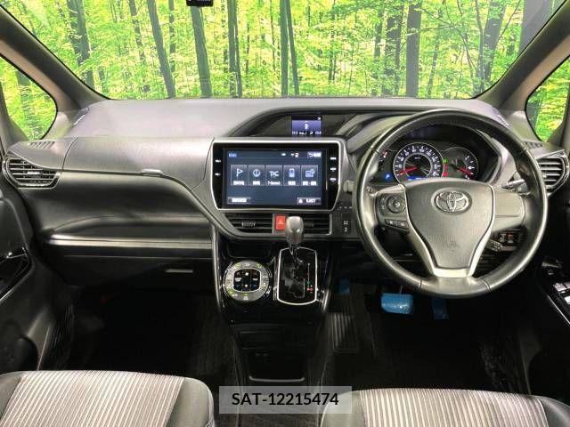 Toyota VOXY 2017-11 370318-1