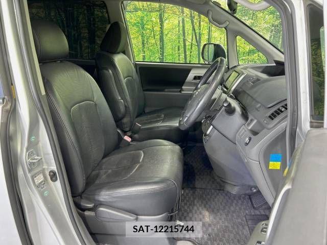 Toyota VOXY 2009-08 352053-3