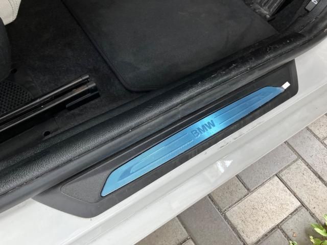 Bmw 1 SERIES 2018-10 1903-24
