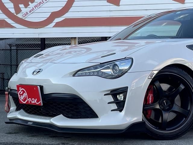 Toyota 86 2017-08 194296-2