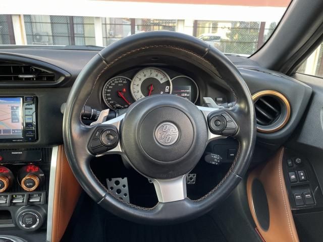 Toyota 86 2017-08 194296-19
