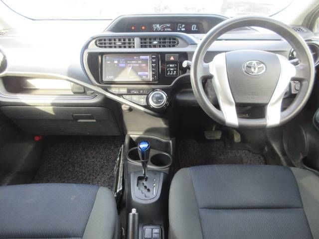 Toyota AQUA 2016-01 725-1