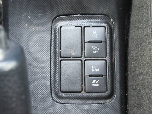 Toyota AQUA 2016-01 725-7
