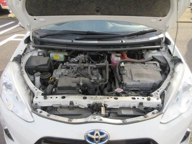 Toyota AQUA 2016-01 725-18