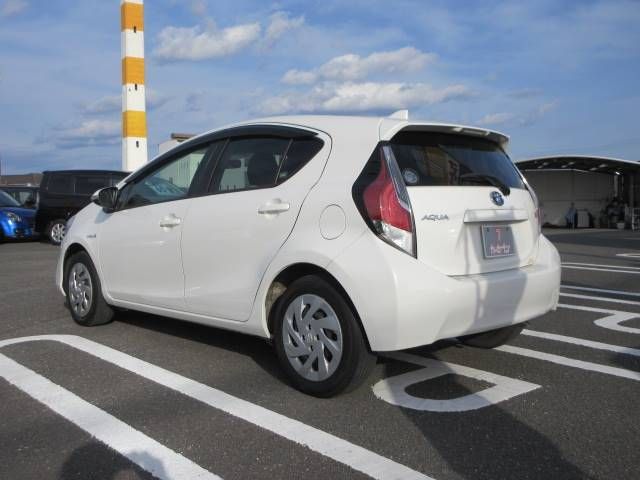 Toyota AQUA 2016-01 725-11