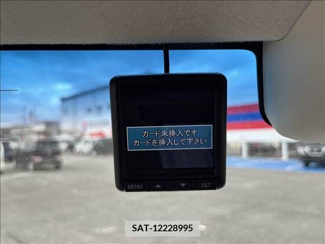 Honda N BOX 2019-09 237844-18