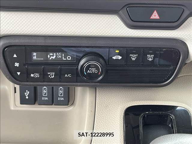 Honda N BOX 2019-09 237844-15