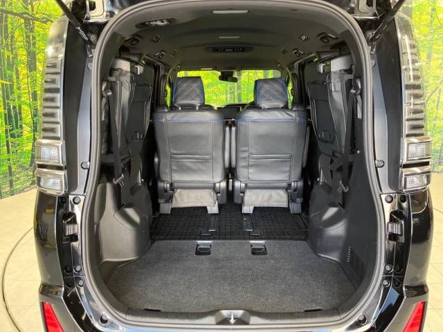 Toyota VOXY 2021-01 8895-13