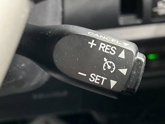 Toyota VOXY 2021-01 8895-6