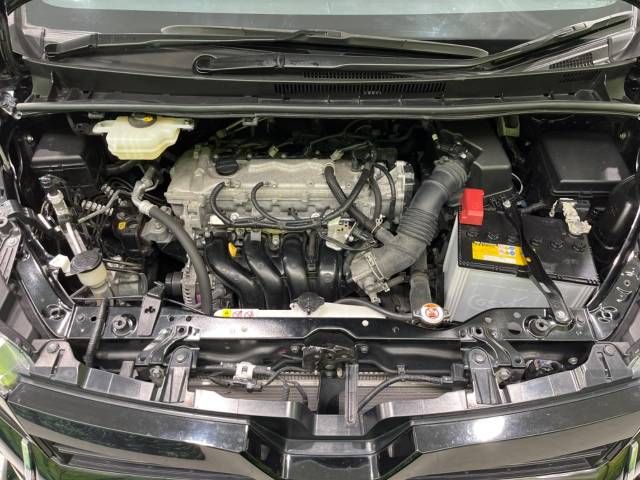Toyota VOXY 2021-01 8895-18