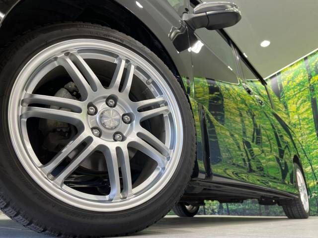 Toyota VOXY 2021-01 8895-15
