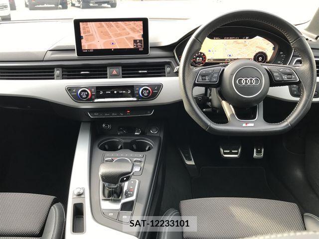 Audi A4 2019-06 217891-1