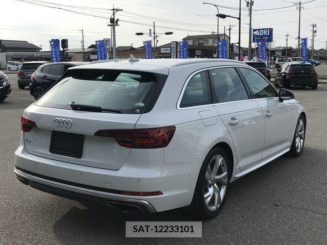 Audi A4 2019-06 217891-2