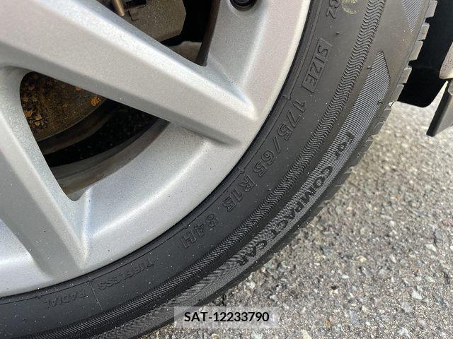 Toyota AQUA 2013-03 373461-17