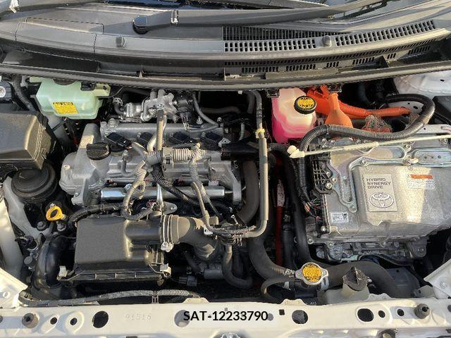 Toyota AQUA 2013-03 373461-19