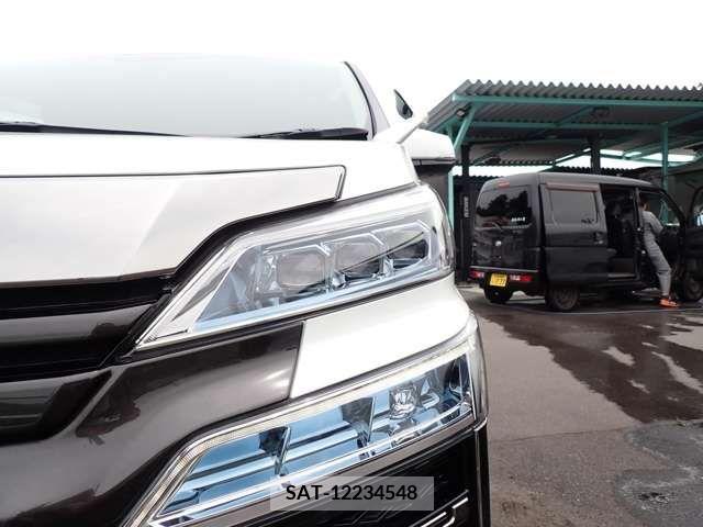 Toyota VELLFIRE 2020-04 288086-8