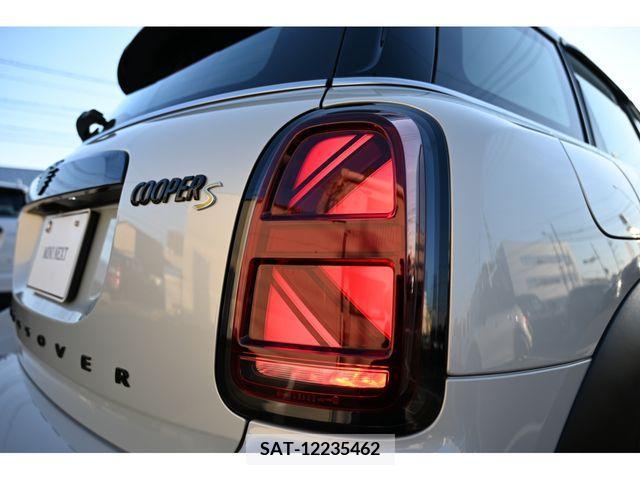 Bmw MINI 2022-10 214619-11