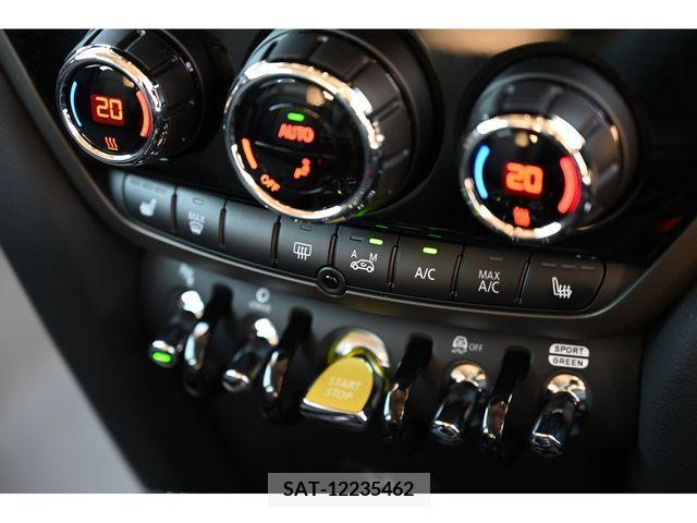 Bmw MINI 2022-10 214619-19
