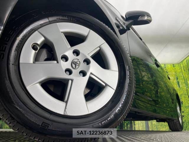 Toyota PRIUS 2010-10 282163-12