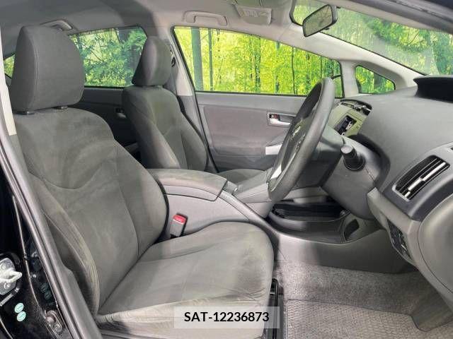 Toyota PRIUS 2010-10 282163-8