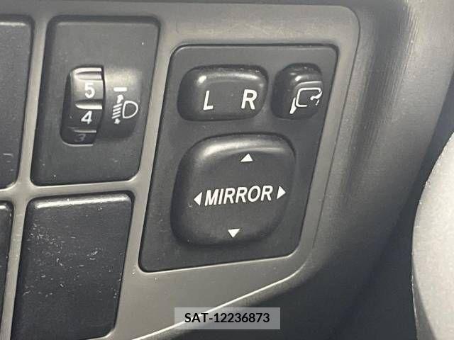 Toyota PRIUS 2010-10 282163-7
