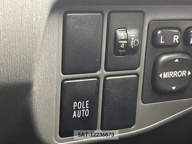 Toyota PRIUS 2010-10 282163-5