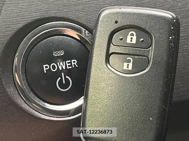 Toyota PRIUS 2010-10 282163-4