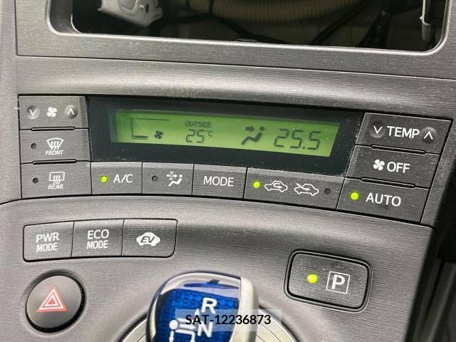 Toyota PRIUS 2010-10 282163-3