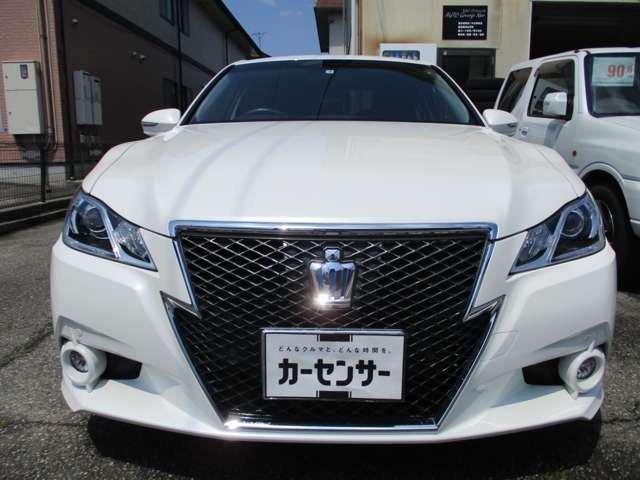 Toyota CROWN SEDAN 2013-06 190955-1