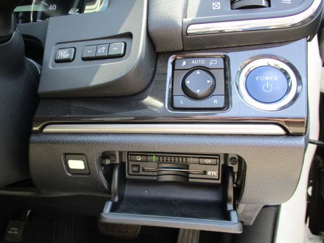 Toyota CROWN SEDAN 2013-06 190955-15