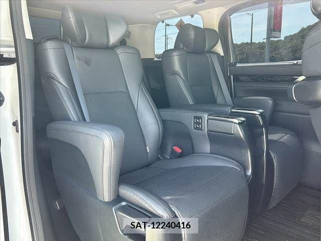 Toyota ALPHARD 2022-06 258905-18