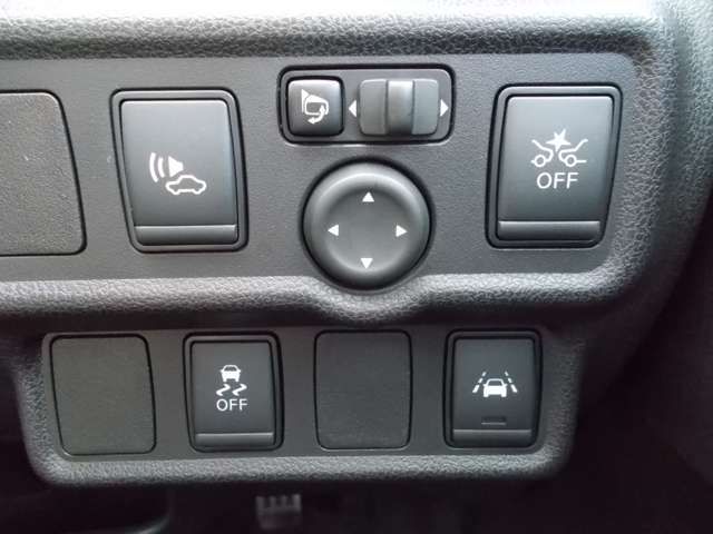 Nissan NOTE 2018-11 19886-8