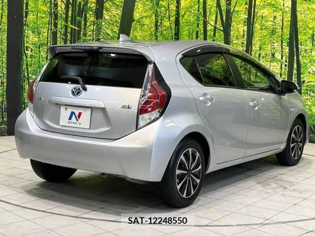 Toyota AQUA 2016-01 314257-18