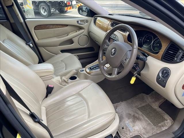 Jaguar X-Type 2006-12 4983-11