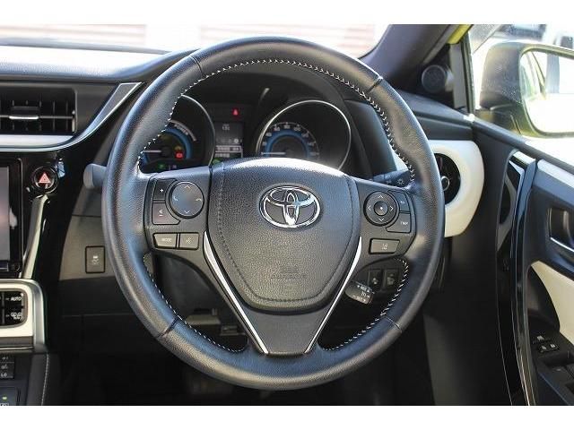 Toyota AURIS 2016-06 196398-15