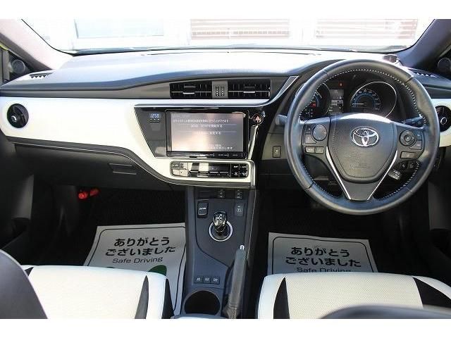 Toyota AURIS 2016-06 196398-14