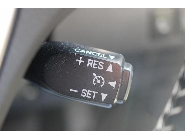 Toyota AURIS 2016-06 196398-3
