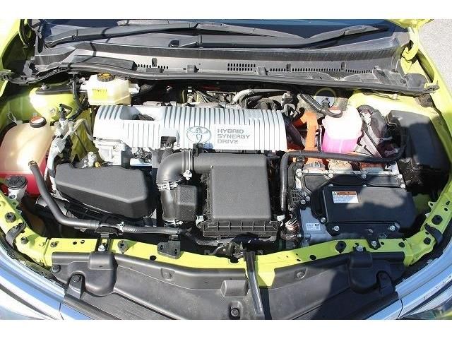 Toyota AURIS 2016-06 196398-17