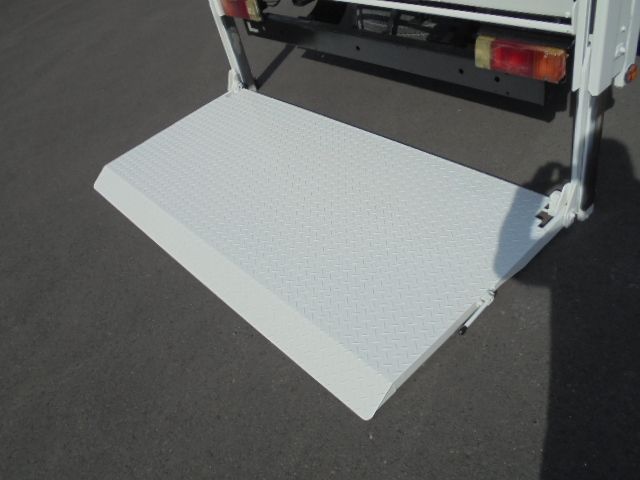 Toyota DYNA TRUCK 2012-06 642-28