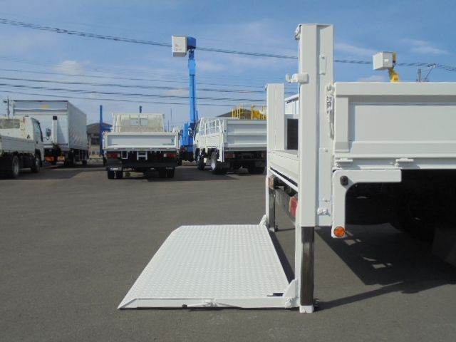 Toyota DYNA TRUCK 2012-06 642-27