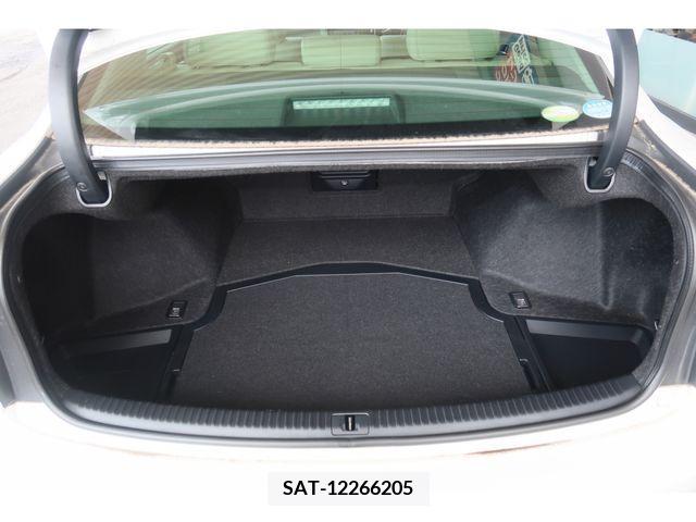 Lexus IS 2011-11 304455-28
