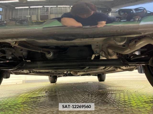 Suzuki SPACIA 2023-08 337681-18