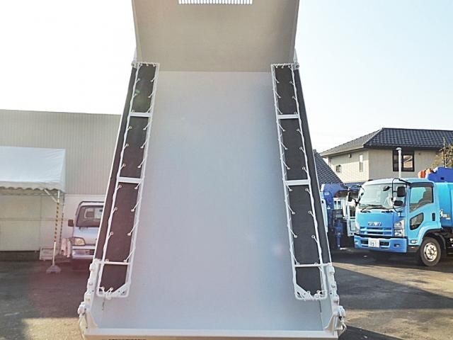 Isuzu ELF TRUCK 2014-10 27973-12